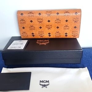 MCM Wallet